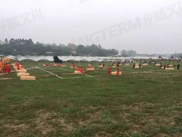 【城會(huì)玩】比鼓還要大的象棋見過(guò)沒(méi)？