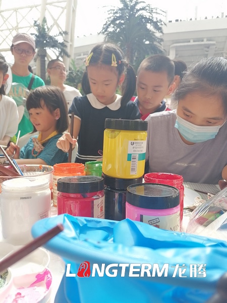 “2020彭山葡萄豐收季暨農(nóng)旅推介活動(dòng)”于2020年7月26日在成都環(huán)球中心圓滿舉行